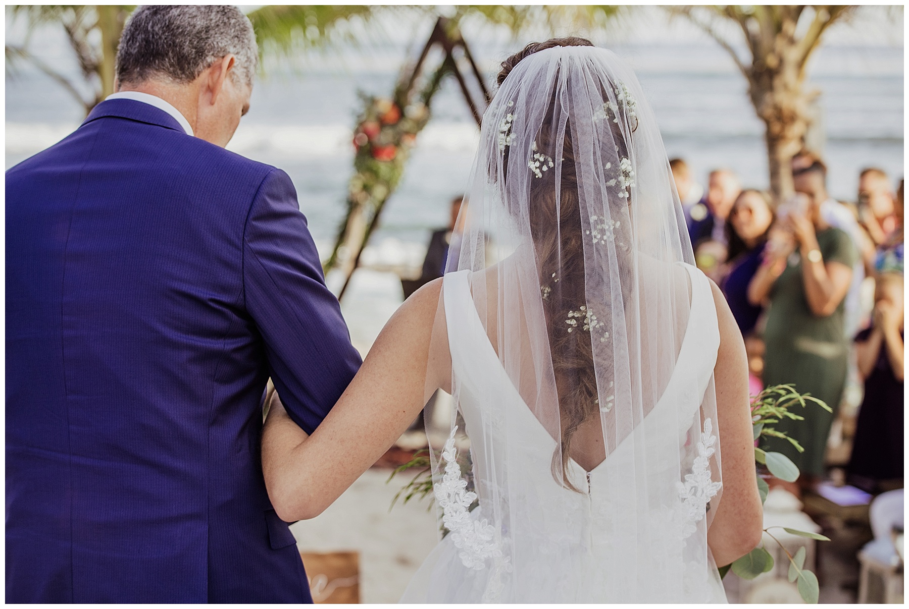 groom in navy blue suits waits for bride