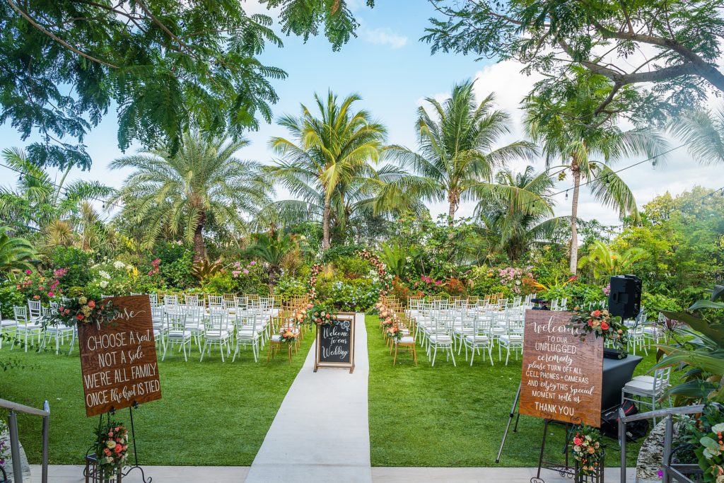 kimpton wedding decor ceremony