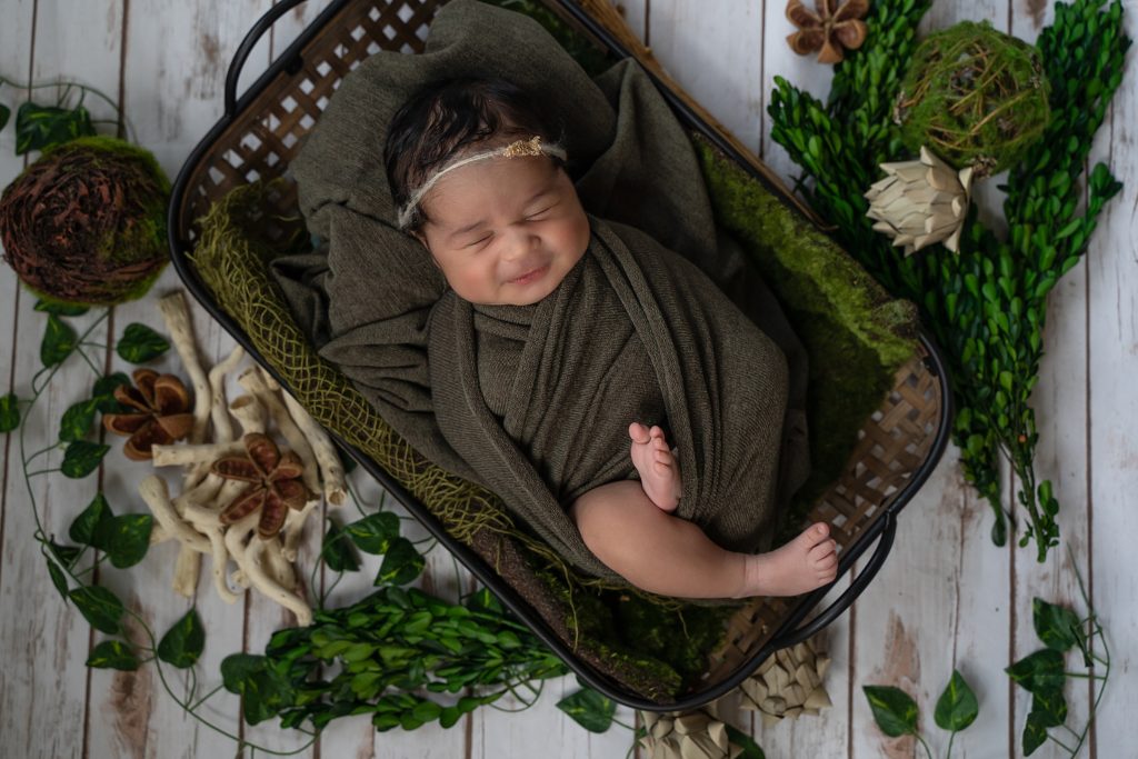 newborn cayman photographer